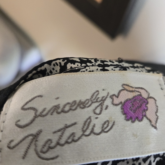 Sincerely Natalie.    Top.  208 - Picture 4 of 4